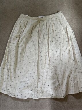 Banana Republic Eyelet Poofy Midi Skirt in Cream Women’s Size 16 NWT